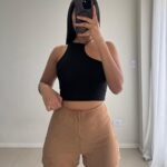 Short tiro alto gamuzado