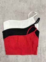 Top bengalina con 3 pinzas un solo hombro