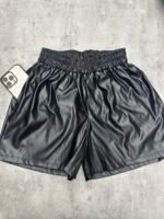 Short engomado cintura frunce